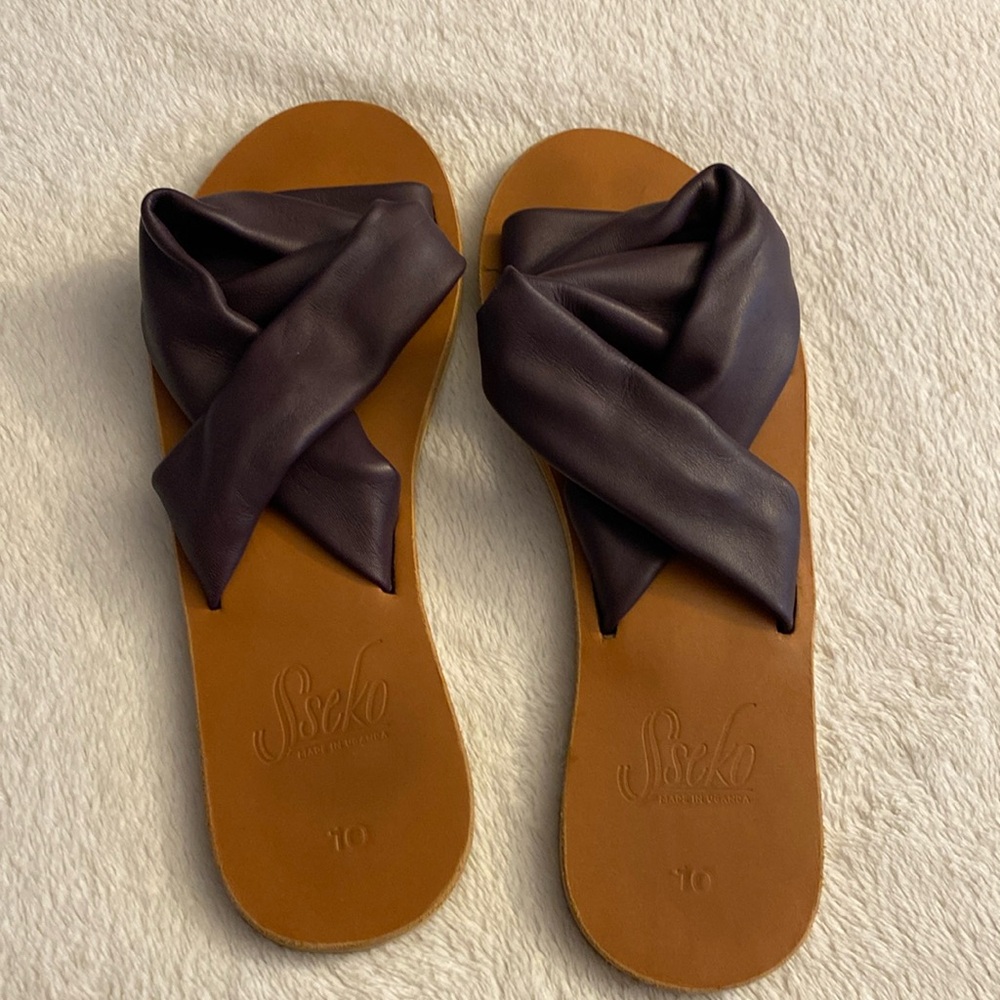 Sseko crossover leather slides